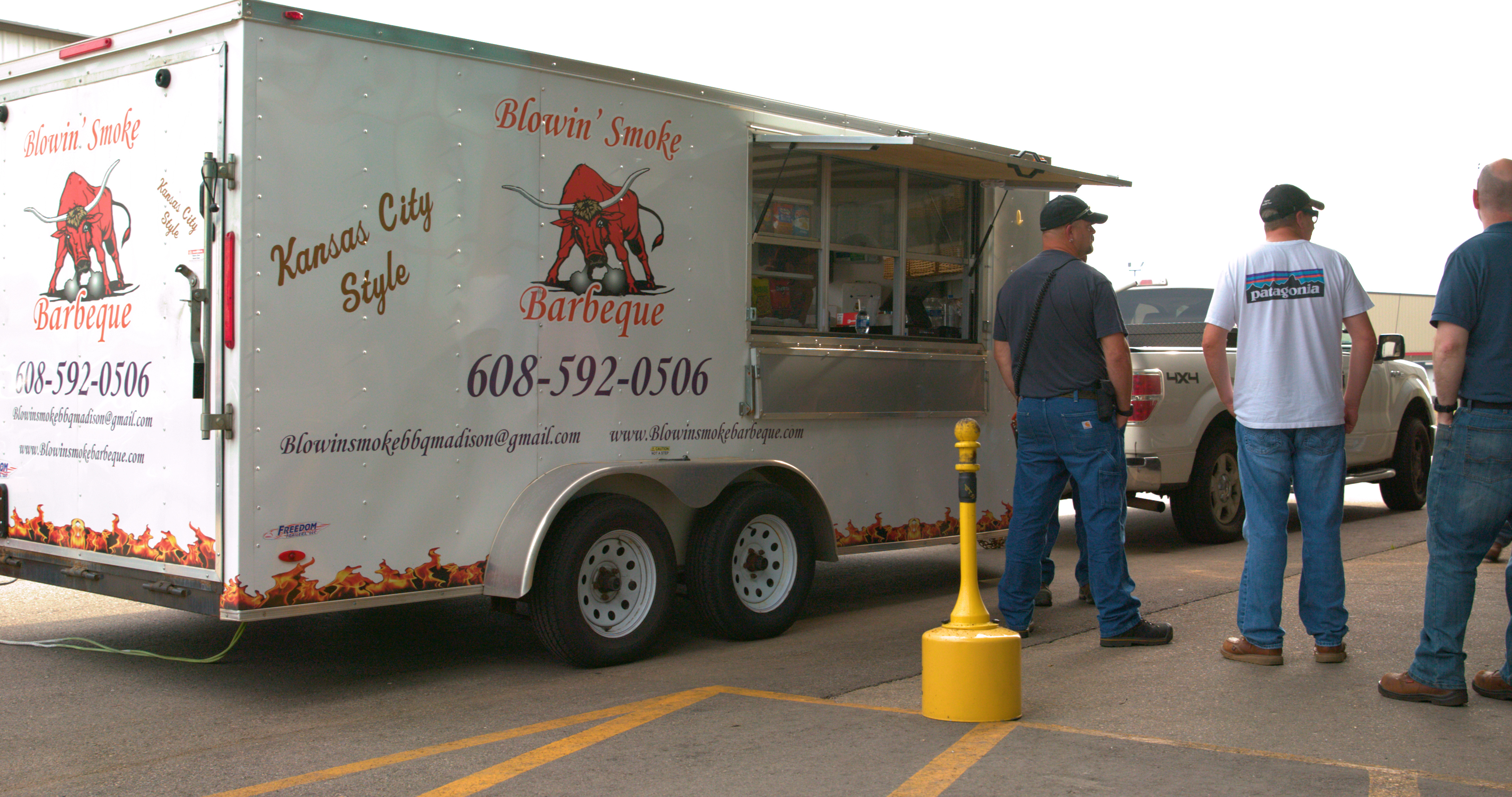 food truck at cardinal